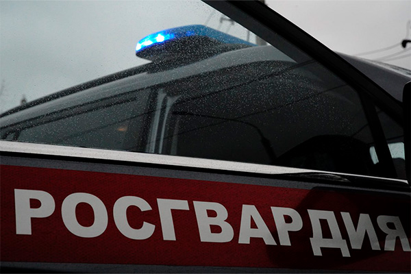 Московские росгвардейцы задержали мужчину, причинившего вред здоровью своему оппоненту 